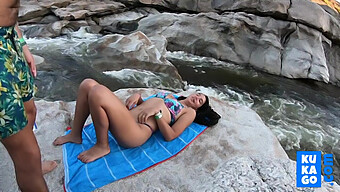 Outdoor Adventure With A Latina Teen And Squirting Climax In Cordoba