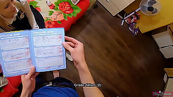 Frère Et Sœur En Pov S'Embrassent Et Se Font Punir Dans Une Vidéo De Sexe Maison