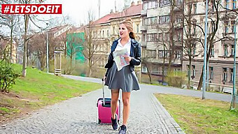 Die Sexy Tschechische Teenagerin Silvia Dellai Wird In Diesem Letsdoit-Video Von Dem Lokalen Muskel Ennio Guardi Hart Gefickt