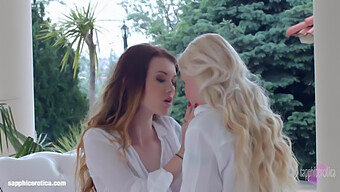 Misha Cross Og Lola Tay Hengiver Sig Til Sensuel Lesbisk Fingering På En Blæsende Dag