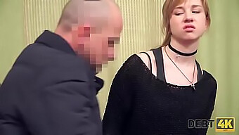 Alice Klay, Une Charmante Rousse, S'Engage Dans Des Relations Sexuelles Orales Et Vaginales Avec Un Collecteur De Prêts Dans Une Vidéo Amateur Pov