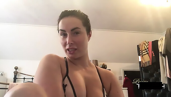 Vidéo D'Instruction De Branlette Maison Chaude De Paige Turnah Mettant En Vedette Son Incroyable Gros Cul