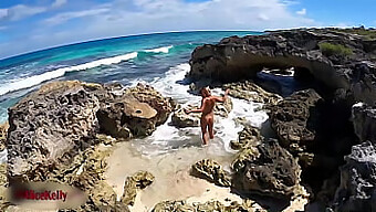 Check Out The Video! Tourist Captures A Girl Pleasuring Herself By The Seaside