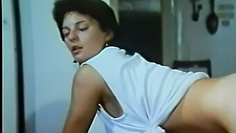 Kyrios Kathigitis (1982) - A Retro Greek Classic Featuring Dorothy And Spyro