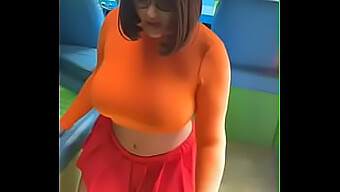 Velma Cosplay In A Steamy Encounter